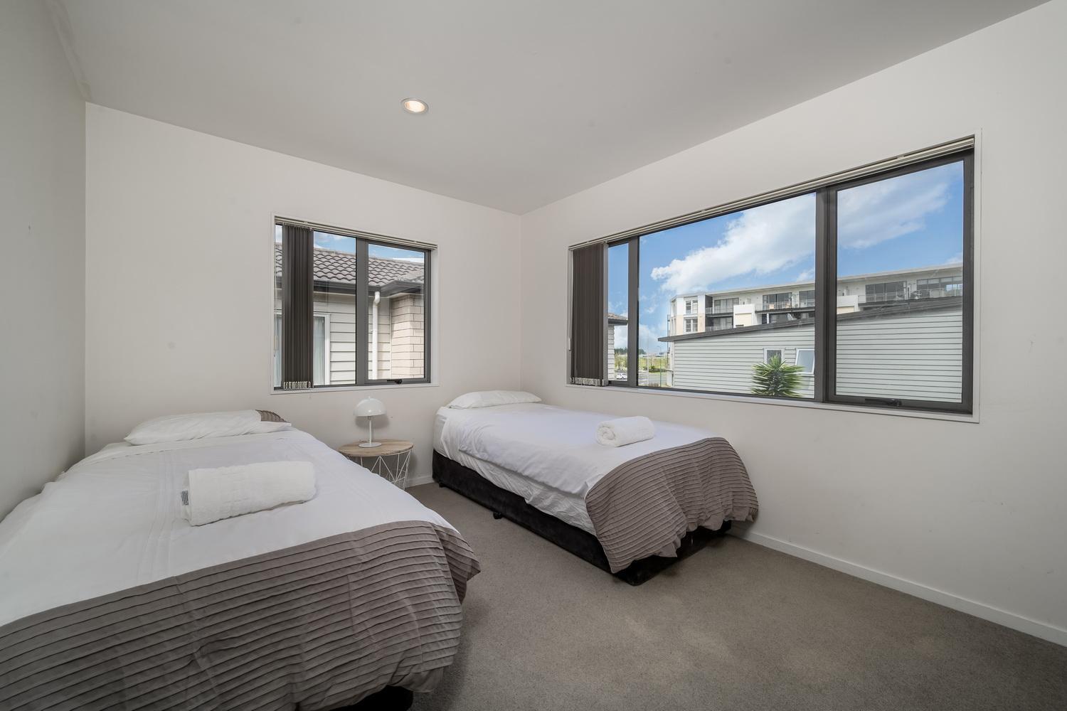 7Br 3Bh Beach Escape. 2 Min To Browns Bay Beach Auckland Exterior foto
