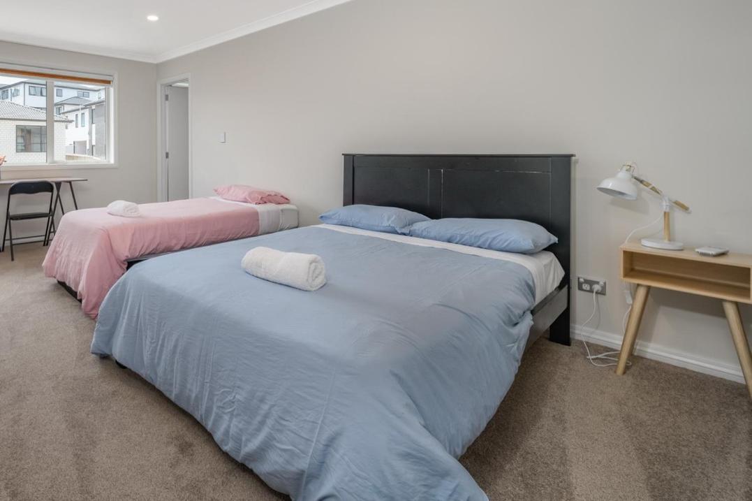 7Br 3Bh Beach Escape. 2 Min To Browns Bay Beach Auckland Exterior foto